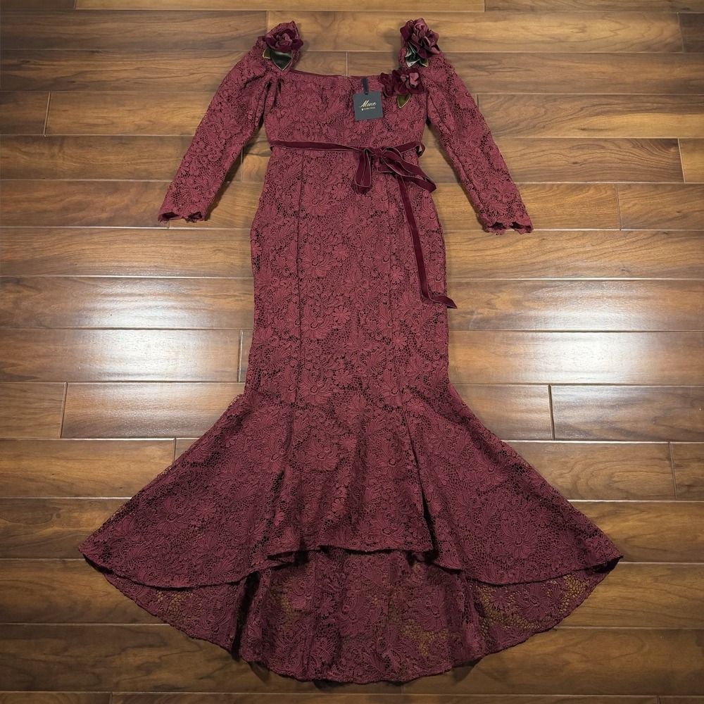 Muse by Marchesa Women's Size 8 Garnet Floral Applique Cypress Lace Maxi Gown